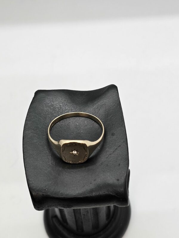 Gold Signet Ring - Image 4