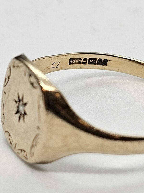 Gold Signet Ring - Image 3