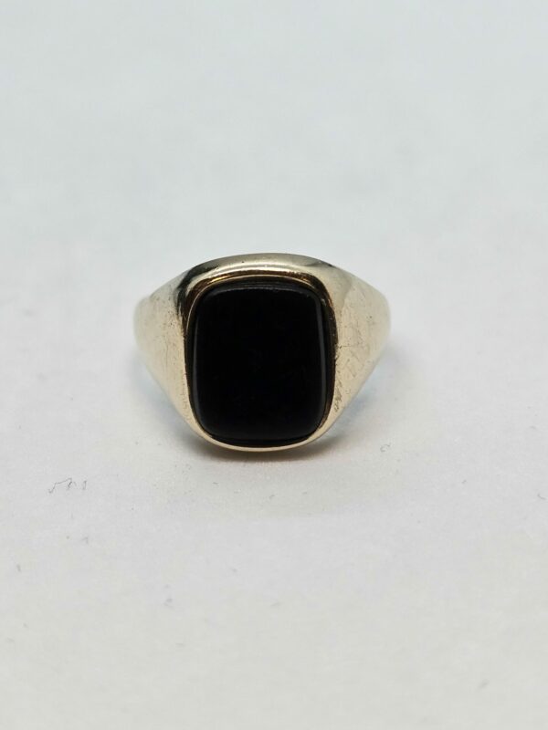 Black Onyx Signet Ring