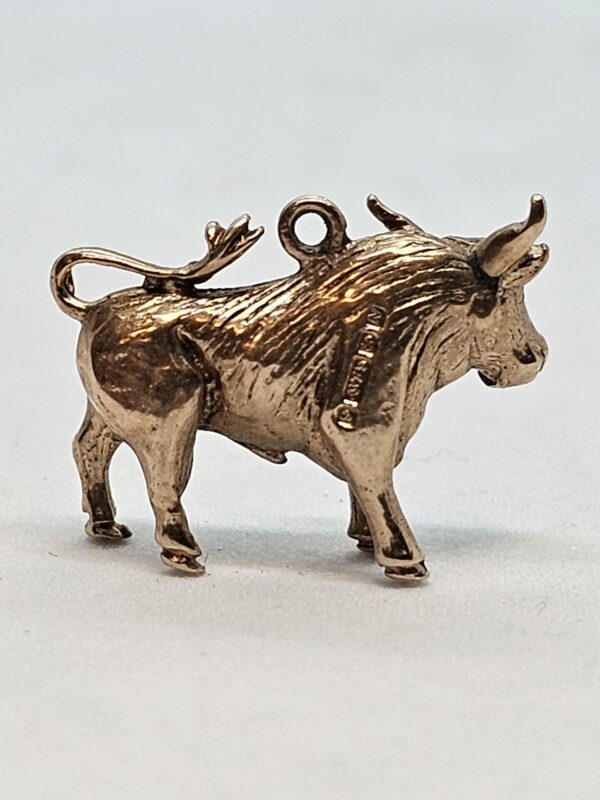 Bull Gold Pendant - Image 2