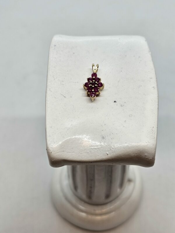 Gold Ruby cluster Pendant - Image 2