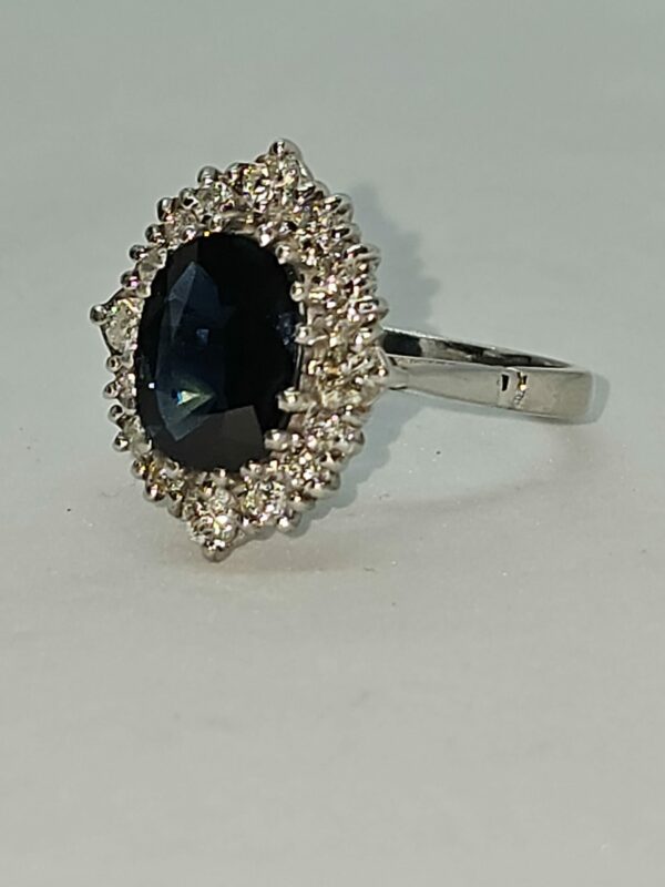 Sapphire Diamond Cluster Ring - Image 4