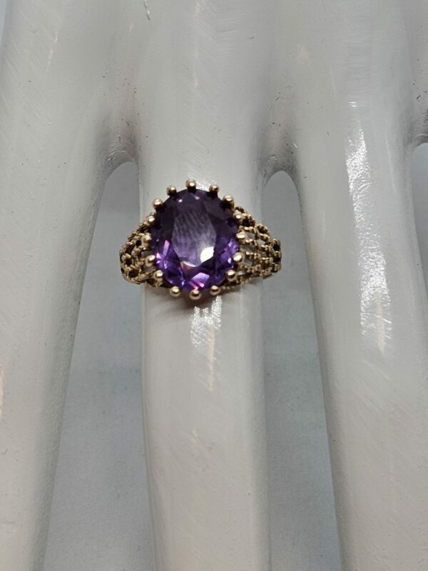 Synthetic Alexandrite Gold Ring - Image 4