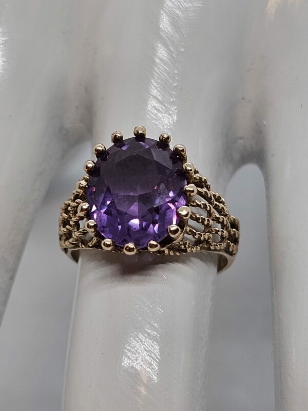 Synthetic Alexandrite Gold Ring - Image 5