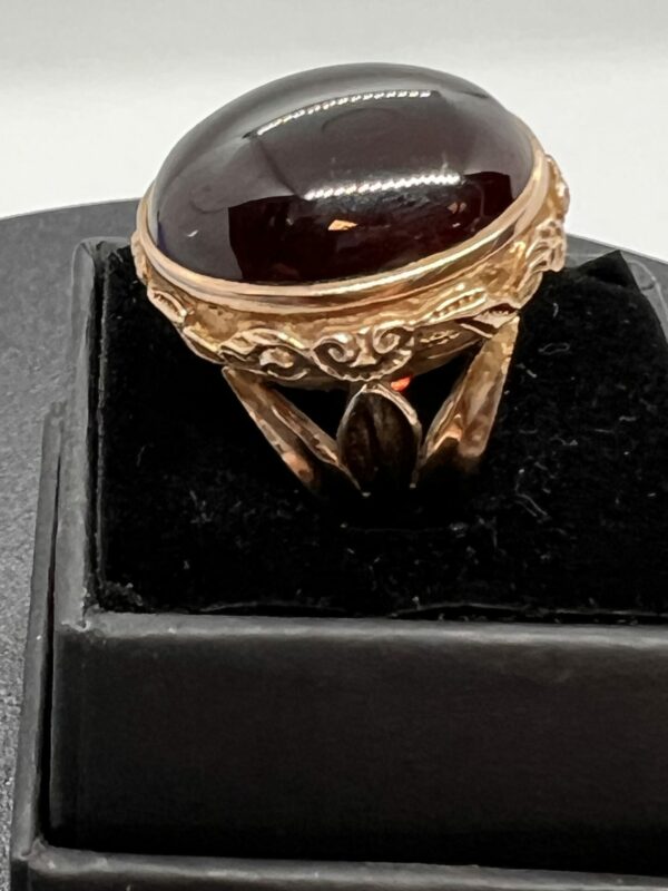 Cherry amber unisex signet ring - Image 5