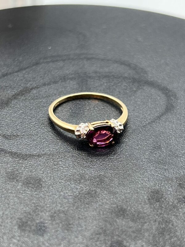 9ct gold Amethyst and diamond ladies ring - Image 3