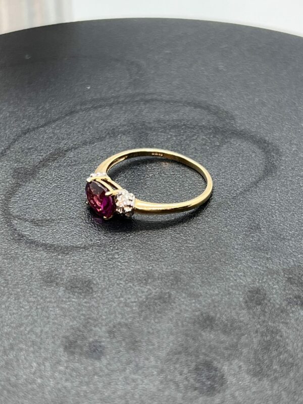 9ct gold Amethyst and diamond ladies ring - Image 4