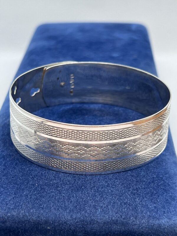 Charles Horner Vintage silver cuff bangle Chester 1945