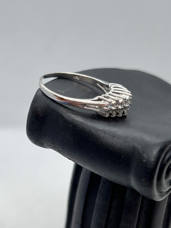 14ct white gold and diamond dress ring - Image 4