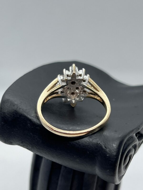 9ct gold and diamond snowflake ring - Image 5