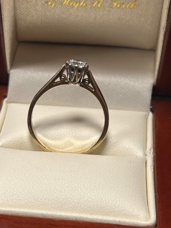 .4ct diamond solitaire set in 18ct yellow gold ring - Image 3