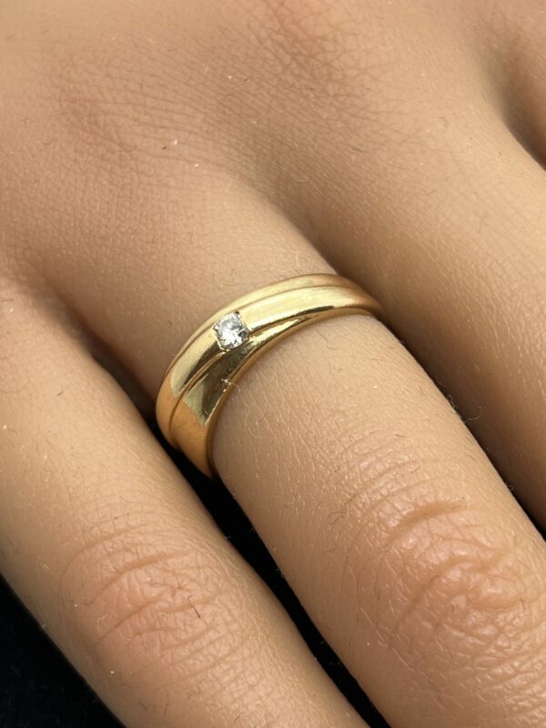 9ct gold diamond set band