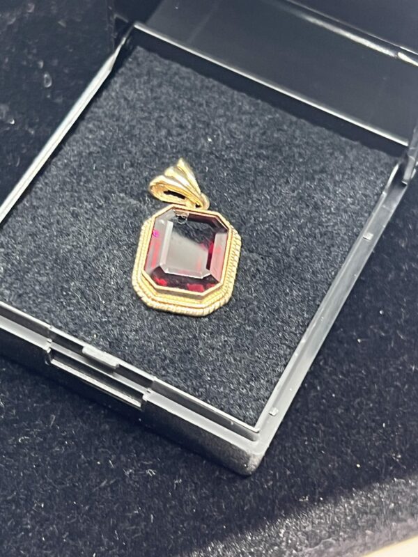 Tourmaline and 9ct gold pendant - Image 3