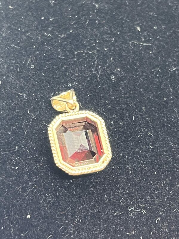 Tourmaline and 9ct gold pendant - Image 2