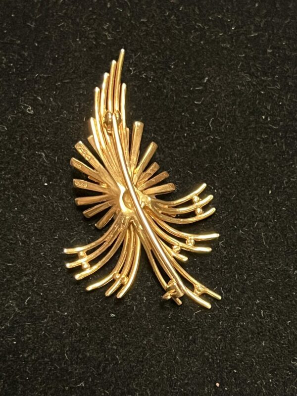 Abstract 9ct gold and Pearl brooch - Image 3