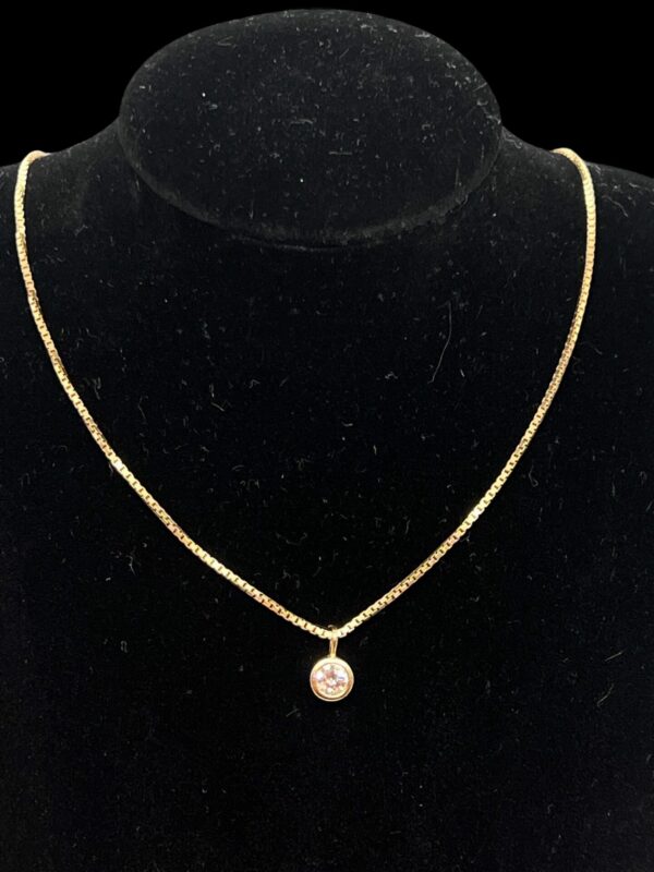 18ct gold chain and 1/2ct diamond solitaire pendant - Image 3