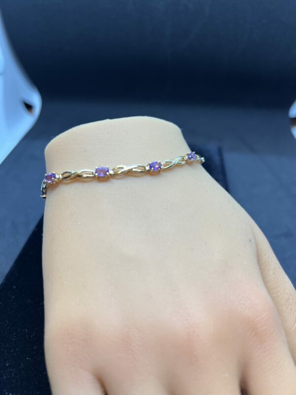 9ct gold and amethyst bracelet