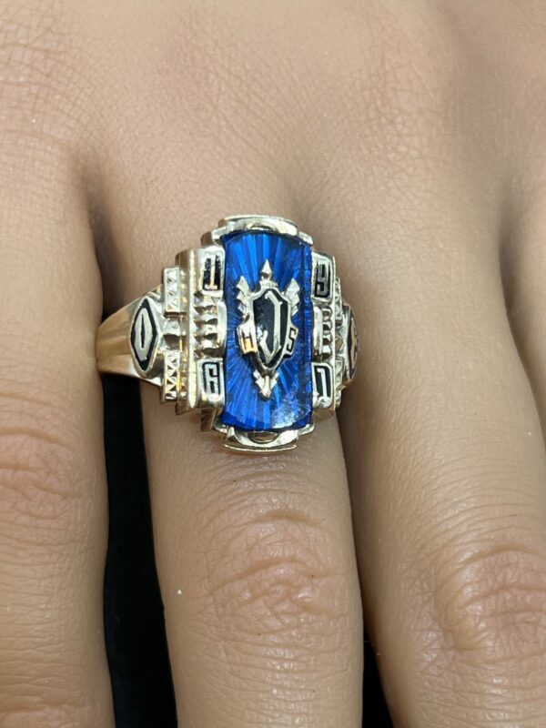 10ct gold large college ring blue enamel - Image 5