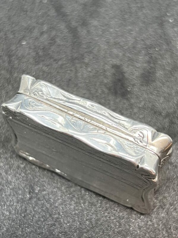 Victorian silver vinaigrette - Image 5