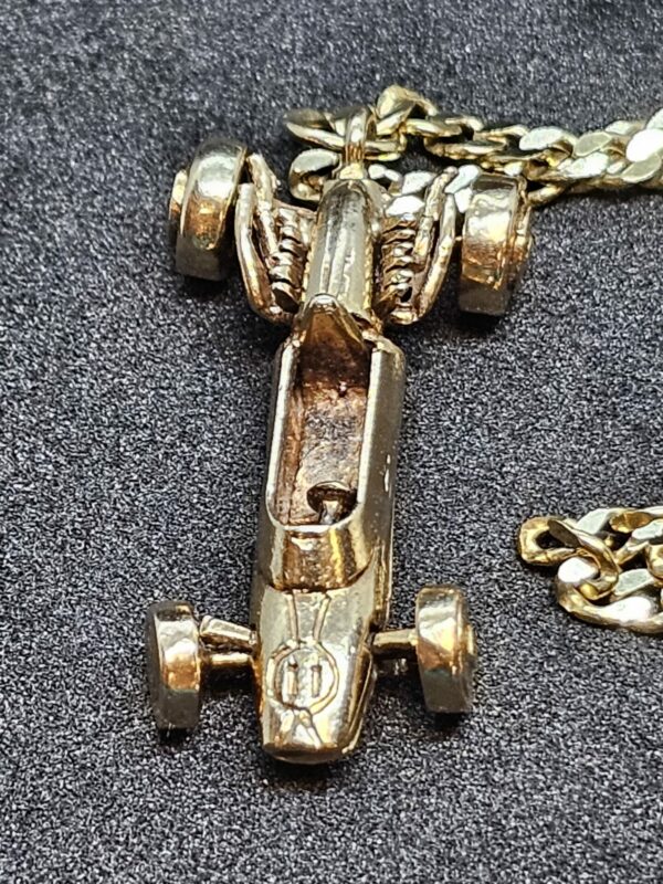 9ct Gold Chain with Racing Car charm - Image 3