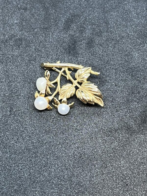 9ct gold and Pearl brooch vintage - Image 2