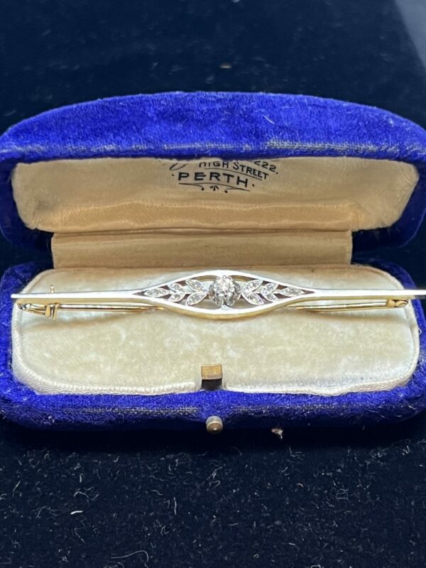 18ct gold and diamond antique bar brooch