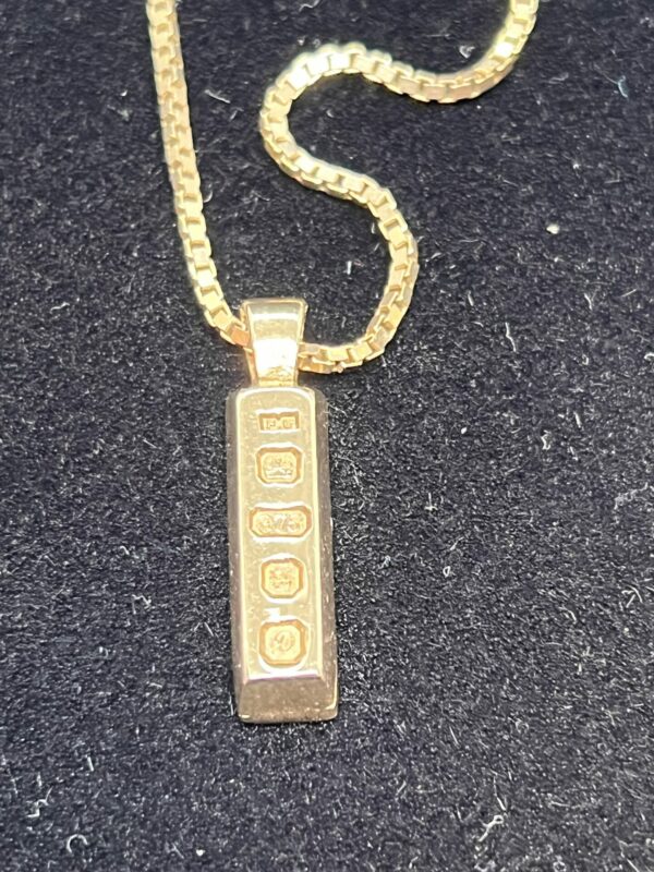 9ct gold ingot on box link chain