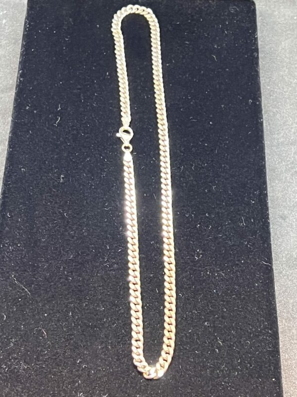 18ct gold curb chain