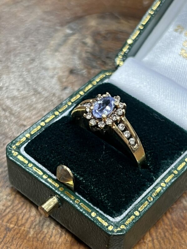 Amethyst and diamond ladies 9ct gold ring - Image 4