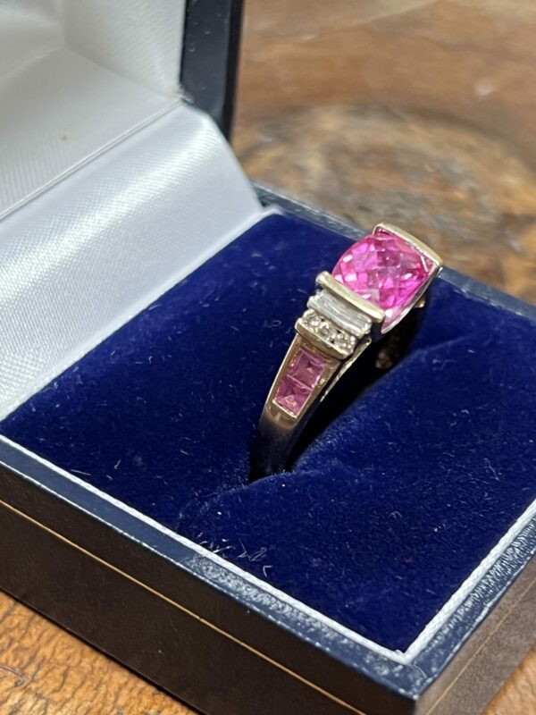 Pink sapphire and diamond - Image 6