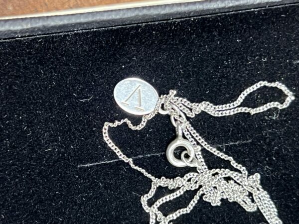 Sterling silver gem set spider pendant and chain - Image 5