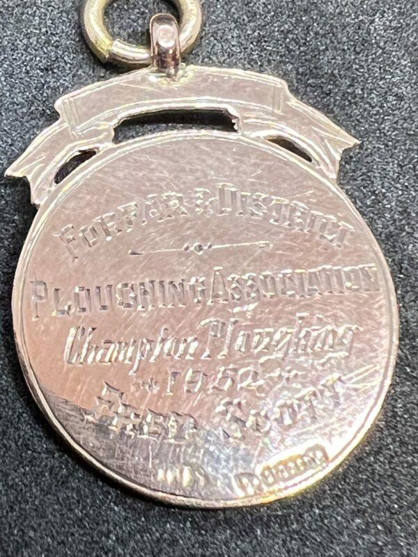 9ct gold Forfar and district ploughing medal - Image 2