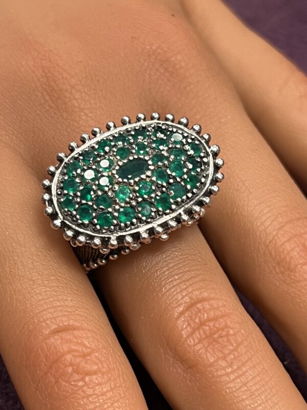 Emerald set Arabic 925 silver ladies dress ring