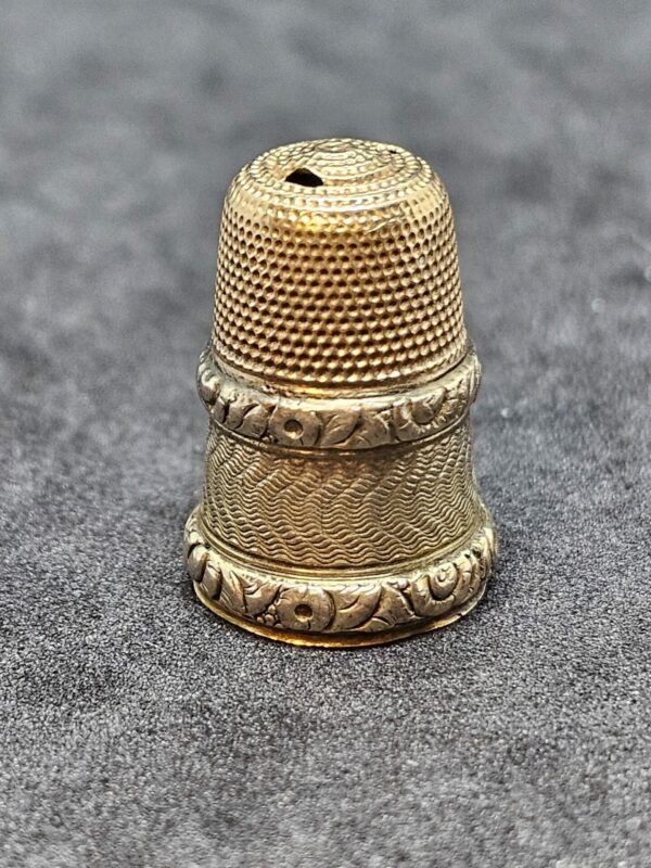 9ct gold Thimble