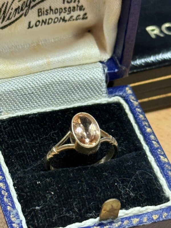 9ct gold citrine ladies child’s ring - Image 3