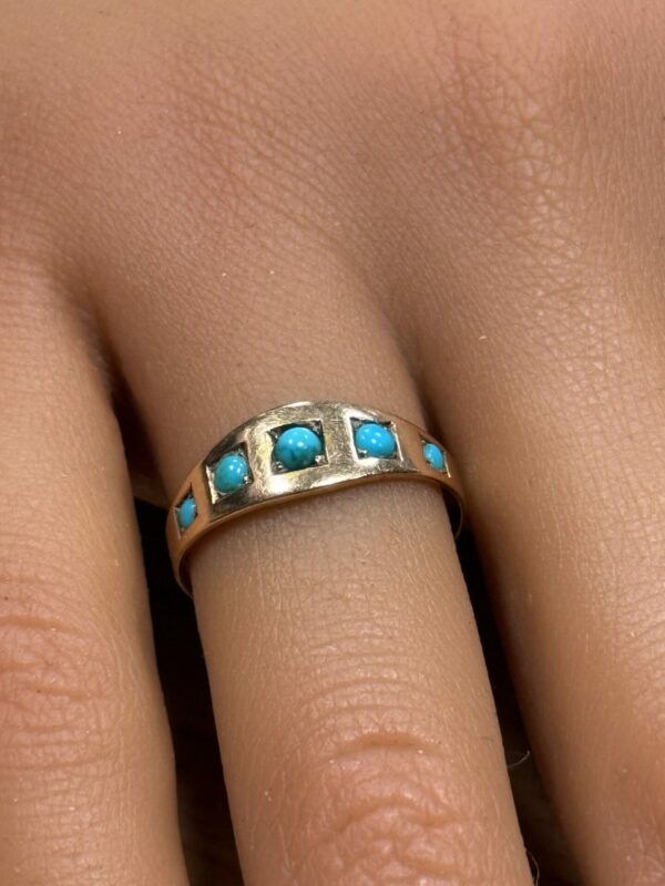 15ct gold and turquoise ring