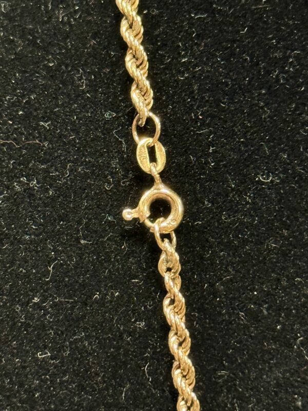 9ct gold  preloved rope chain - Image 3