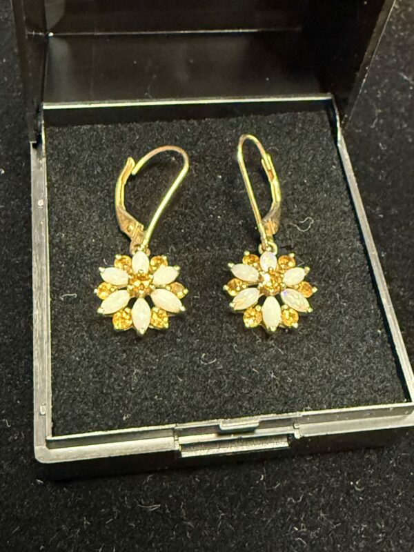 9ct gold opal and citrine daisy earrings - Image 2