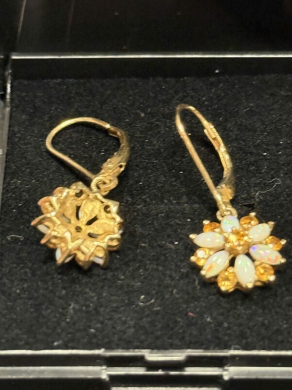 9ct gold opal and citrine daisy earrings - Image 3