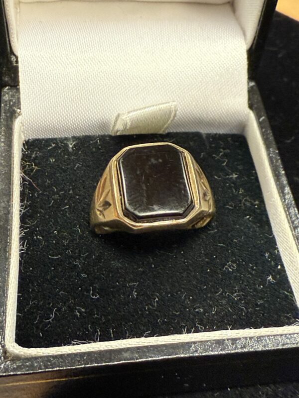 9ct gold onyx signet ring - Image 3