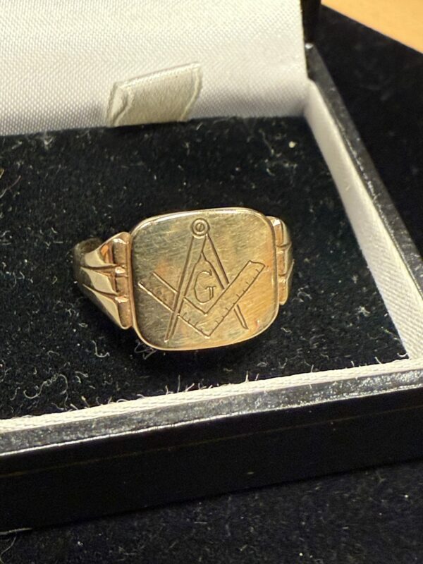 Gents Masonic 9ct gold signet ring - Image 3