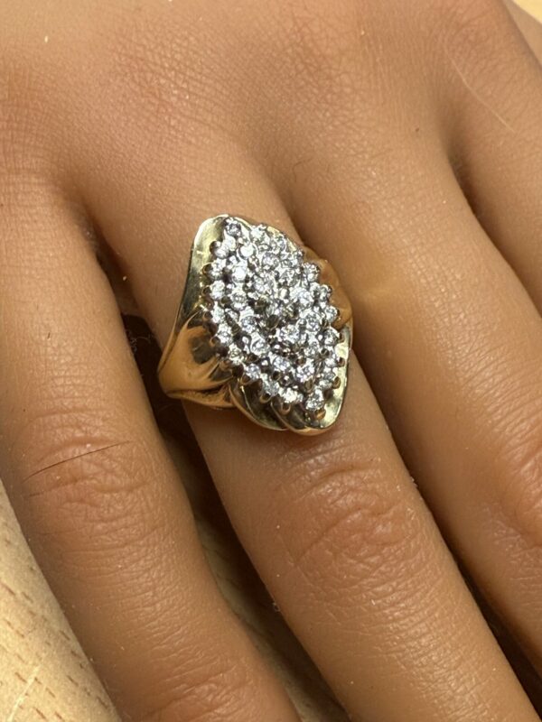 Chunky 9ct gold diamond cluster ring