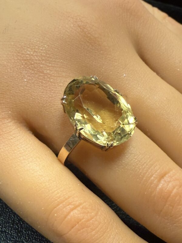 Large citrine set 9ct gold ladies ring - Image 2