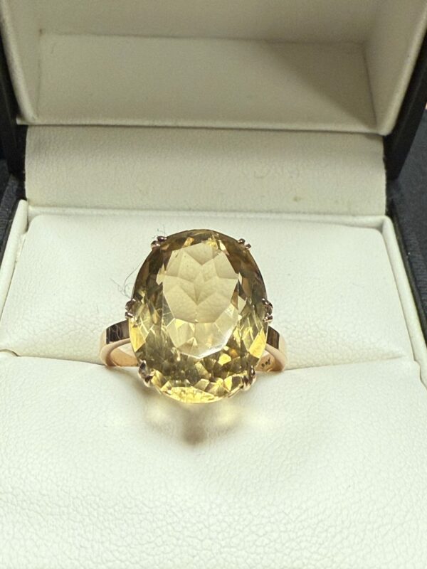 Large citrine set 9ct gold ladies ring - Image 3