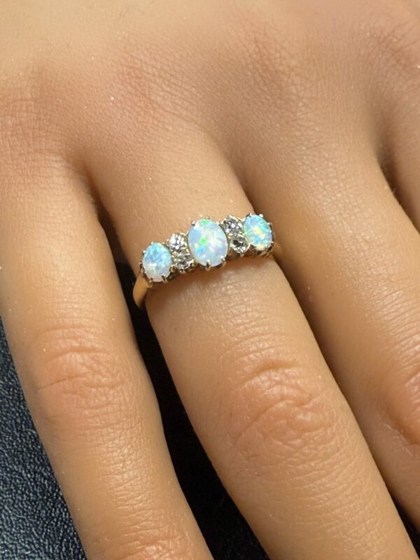 Antique 18ct gold opal and diamond ring