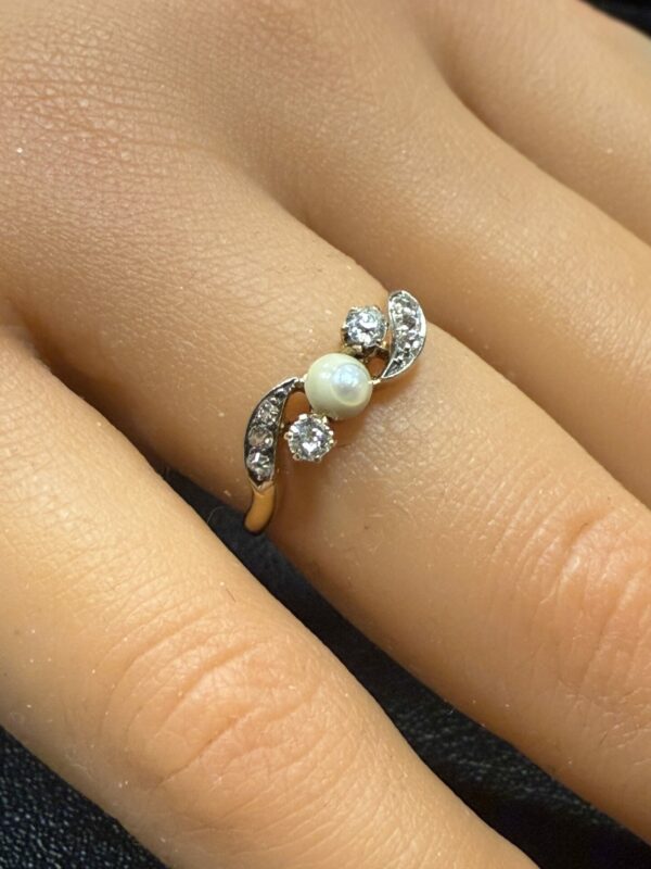 Antique diamond and pearl 18ct gold ring - Image 2