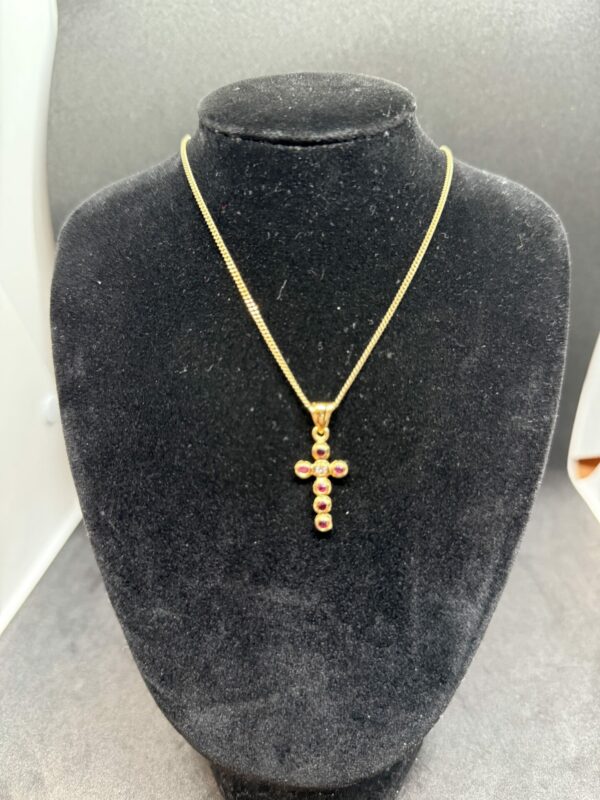 Vintage 18ct gold ruby and diamond set cross - Image 3